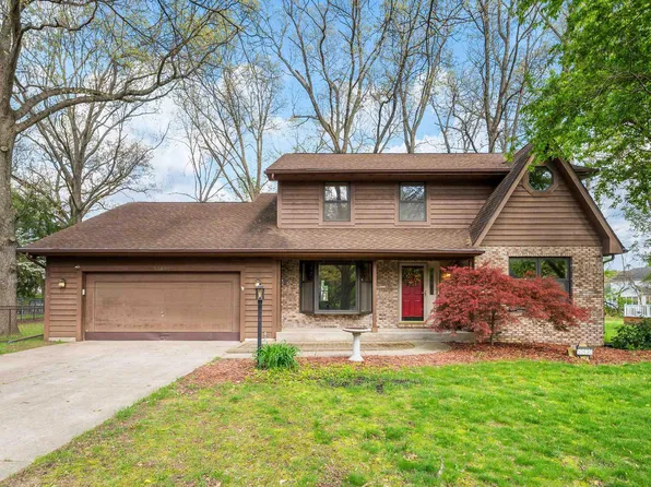 50690 Little John Ln, Granger, IN 46530