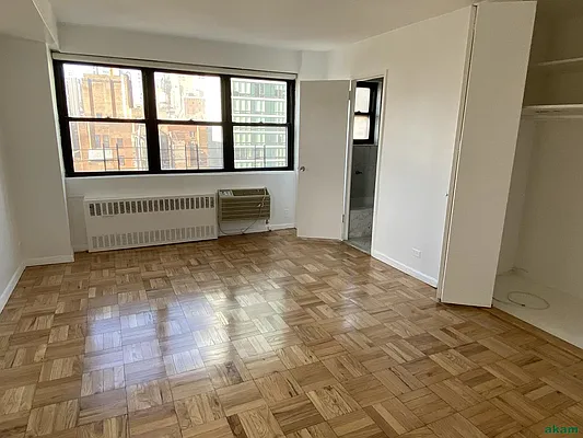 Rented by Akam Sales and Brokerage | media 13