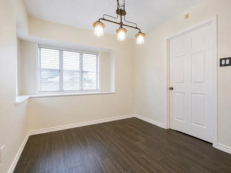 3728 Autumn Ln — Photo 10