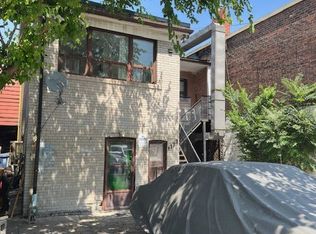1172 Weston Rd #A, Toronto, ON M6M 4P4