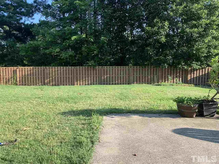 241 Sweet Violet Dr — Photo 45