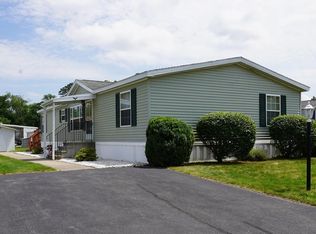 637 S Washington St #28, North Attleboro, MA 02760