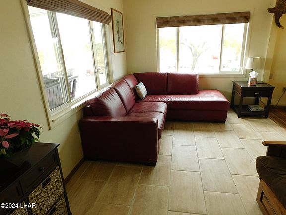 5th image of 42889 Winema Dr