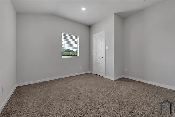 711 Knox River Dr — Photo 19