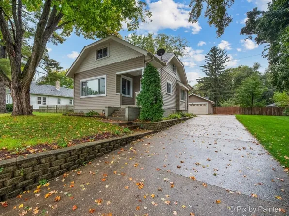 35W355 Lambert Ave, Saint Charles, IL 60174