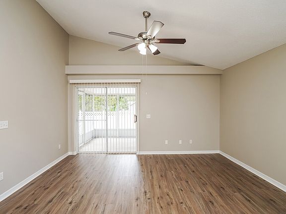 4th image of 2216 Donegan Pl