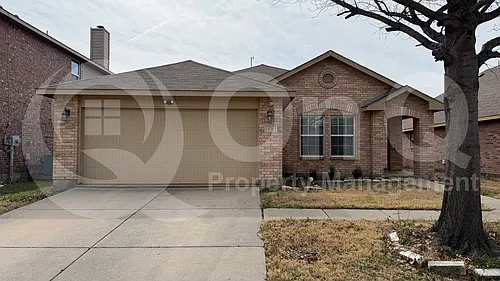 476 Eisenhower Ln Photo 1