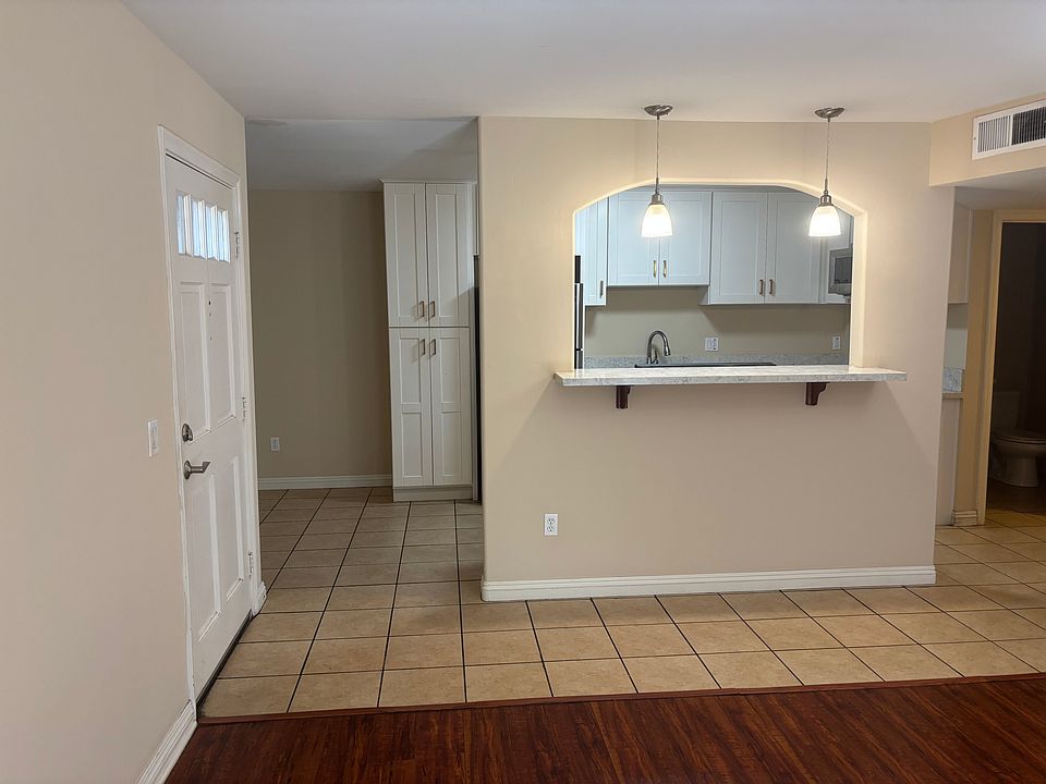 1st image of 550 Graves Ave Unit 21