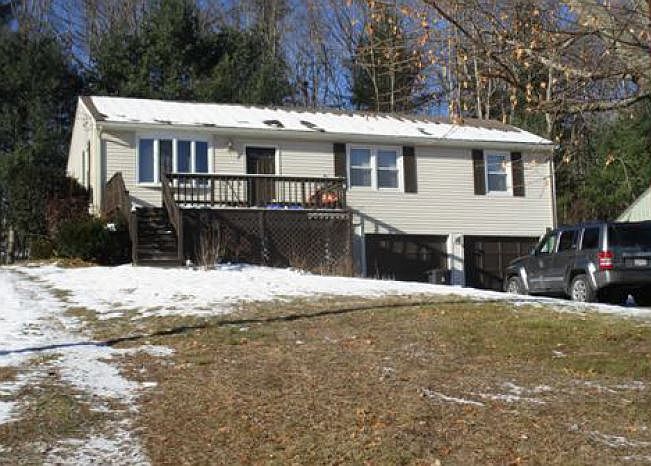 2nd image of 183 Reynolds St