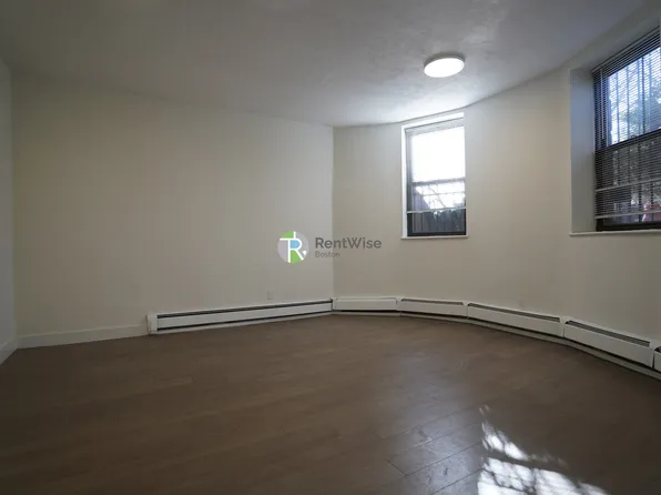 550 Massachusetts Ave, Boston, MA