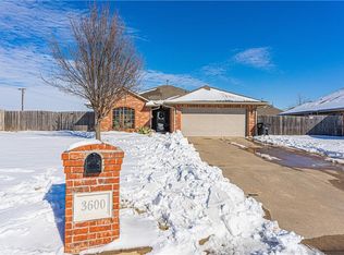 3600 Kensington Dr, Moore, OK 73160
