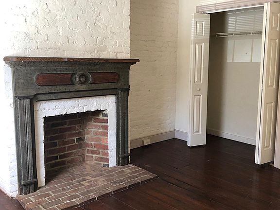 5th image of 420 Valley St #A