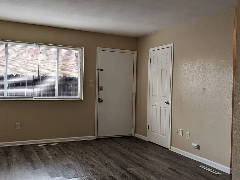 4332 Ericson Dr — Photo 1