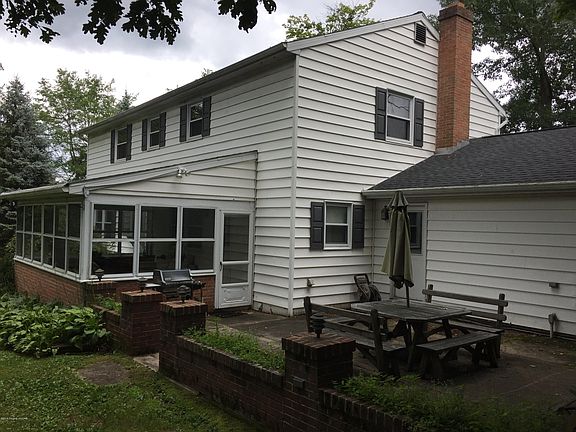 2nd image of 101 Northwood Cir