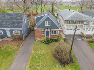29 Oakfield Dr, Toronto, ON M8Y1N6