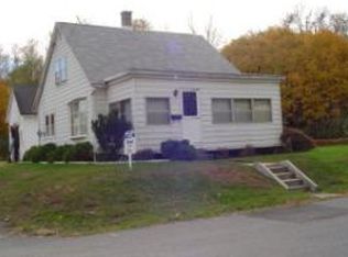 126 W Maple Ave, Milton, PA 17847