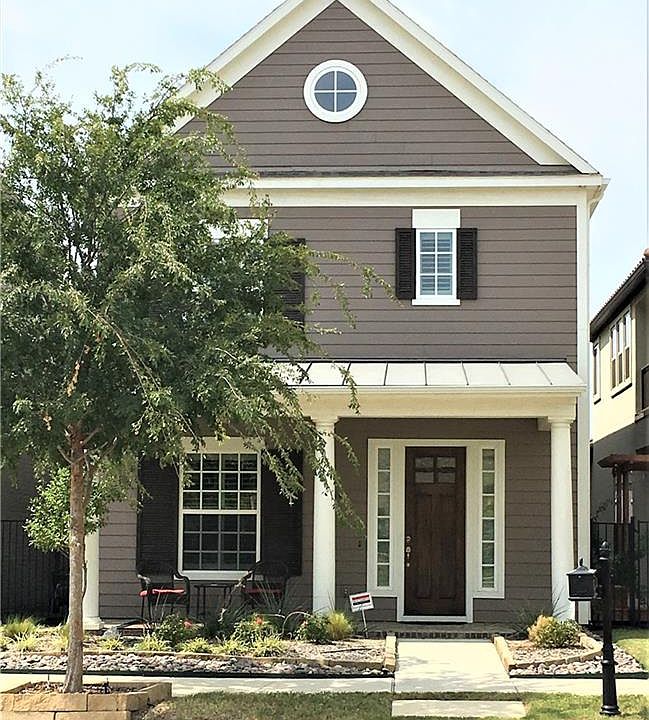1st image of 649 Surrey Ln