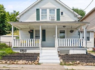 15 E Chestnut St, Nazareth, PA 18064