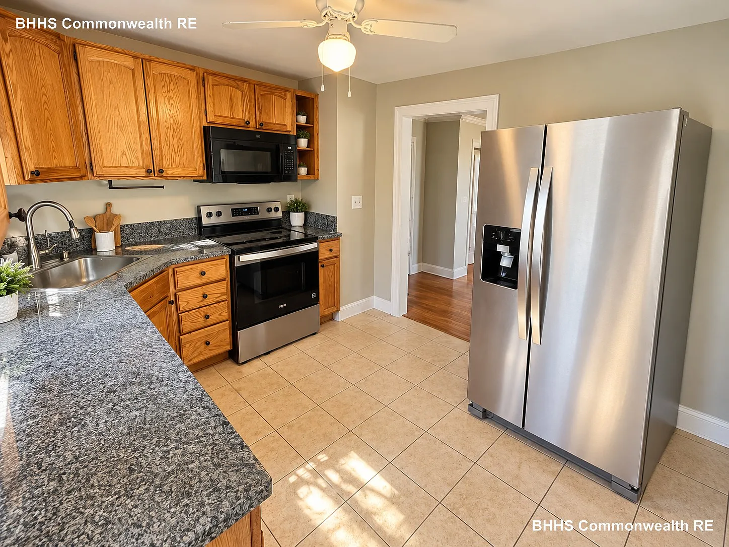 4 bed, 2.0 bath, 1380 sqft, $3,500 — Photo 4