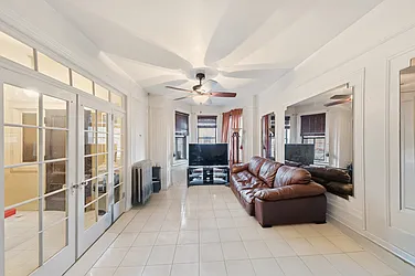 160 East 31st Street