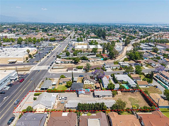 4th image of 8836 E Broadway