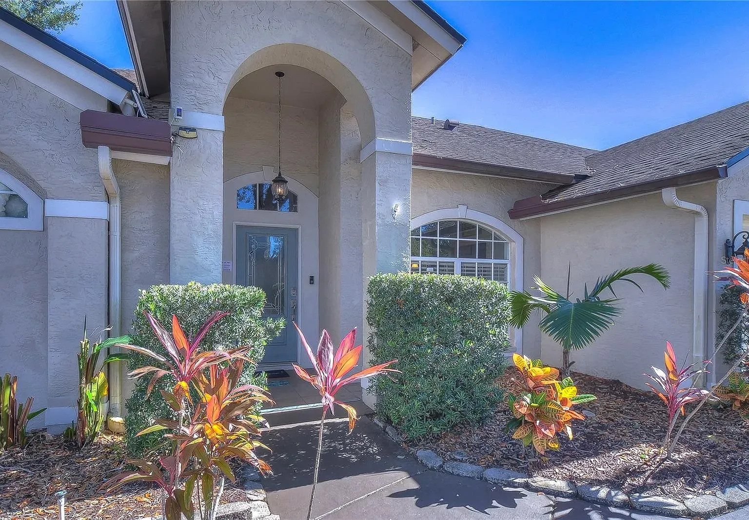 4 bed, 2344 sqft, $3,500 — Photo 2
