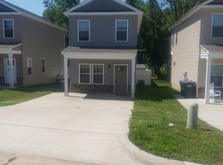 1830 19th Ave NE, Hickory, NC 28601