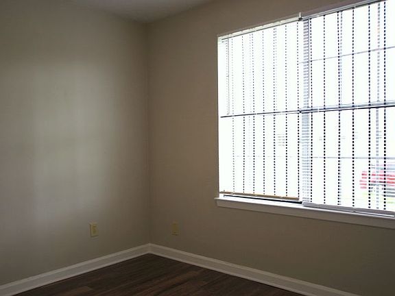 5th image of 4361 Chuck Ave #0