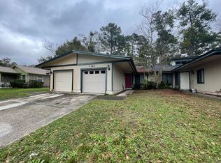 1321 Ellis Trace Dr W, Jacksonville, FL 32205