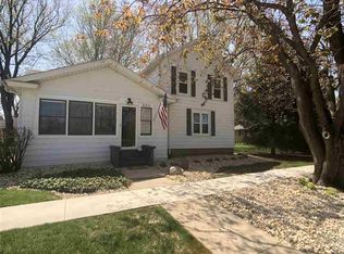 334 E Main St, Stillman Valley, IL 61084