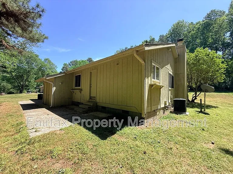 475 Cedar Lake Rd #A — Photo 11