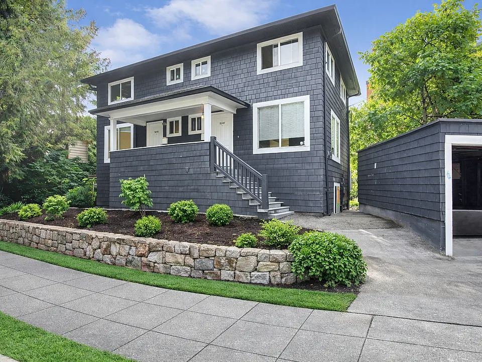 5244 22nd Ave NE
