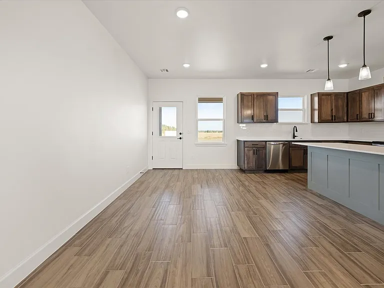 9738 Renee St — Photo 21