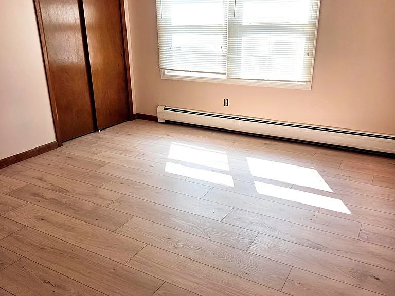 34 Pulaski St — Photo 4