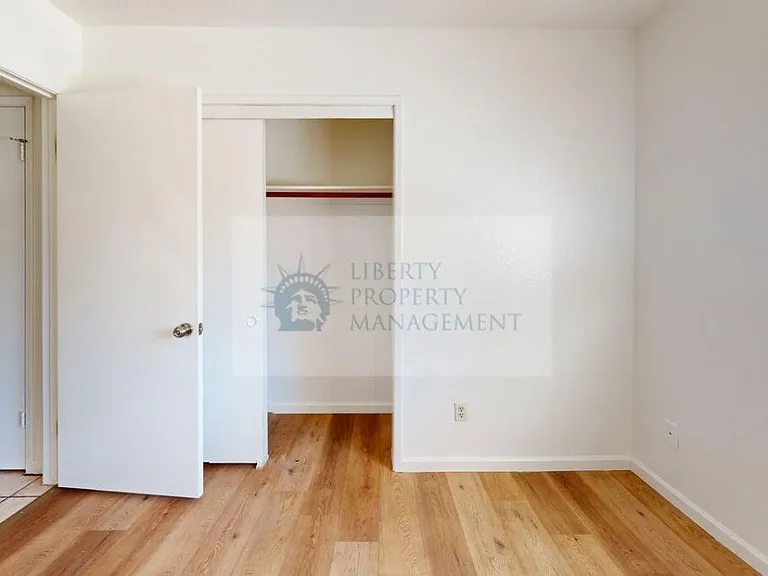2020 Peggy Ln — Photo 12