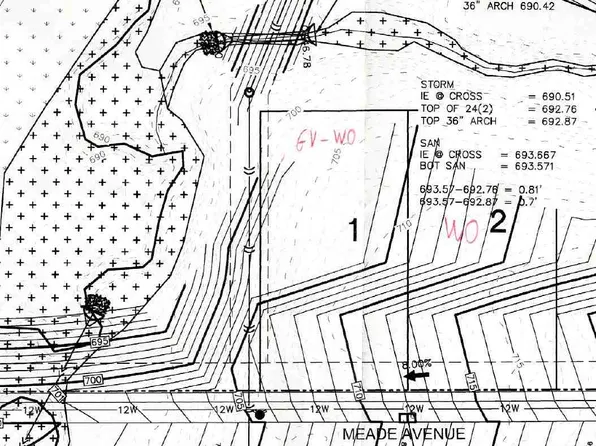 423 Auburn Ridge Rd, Coralville, IA 52241