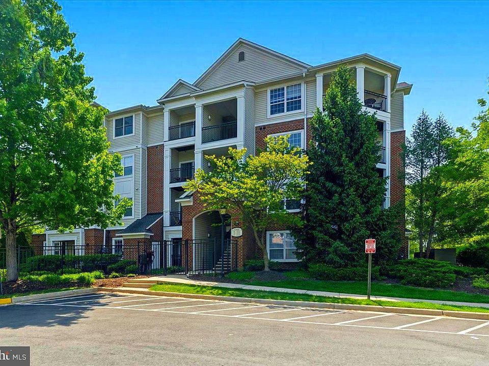 1st image of 12901 Centre Park Cir APT 115