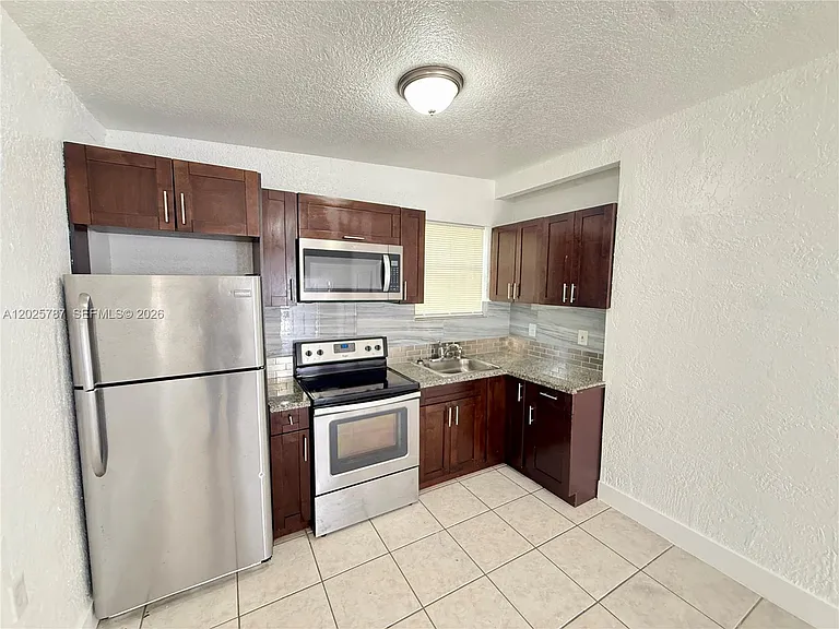 1345 NW 55th St #2 — Photo 3