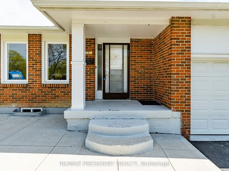 17 Manitou Cres #UPPER — Photo 30