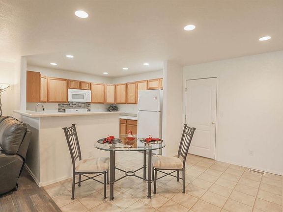 4th image of 1842 Estates Dr Unit B