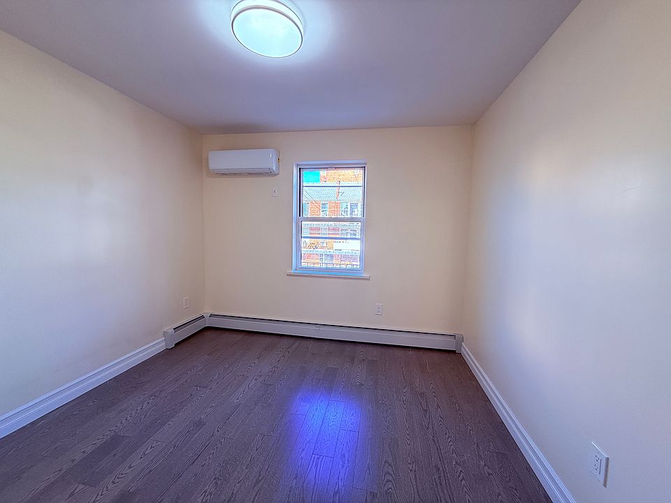 1st image of 14408 38th Ave Floor 2