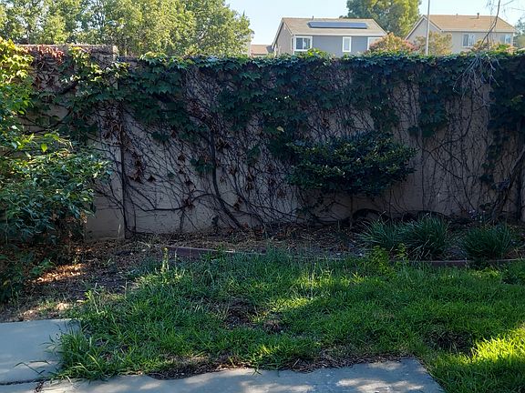 4th image of 1184 Villaggio Cir
