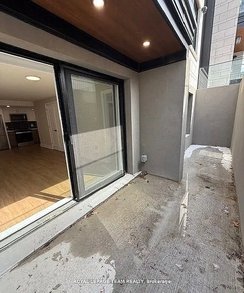 366 Winona Ave #2 — Photo 7