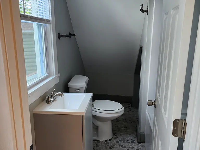1815 N Goodman St — Photo 8