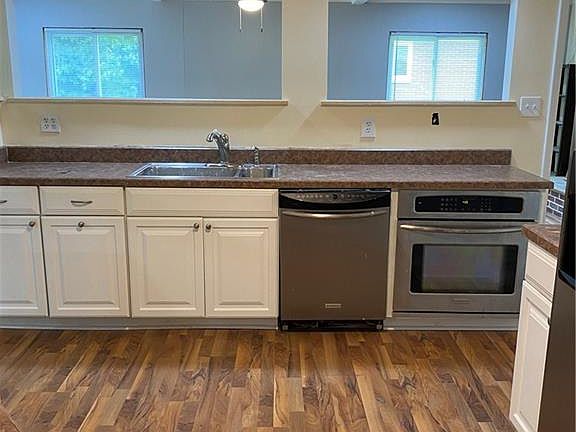 3rd image of 5969 Barbanna Ln