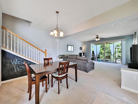 3rd image of 7083 Roundleaf Dr