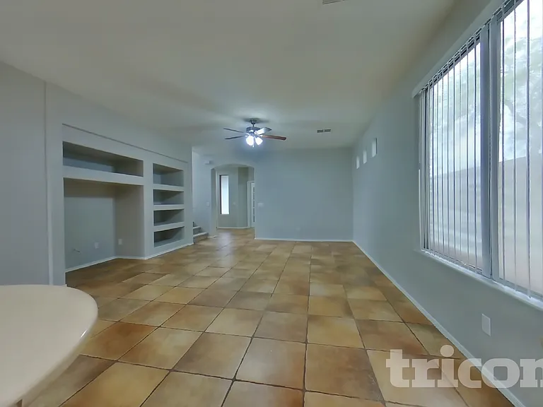 2546 W Sat Nam Way — Photo 3