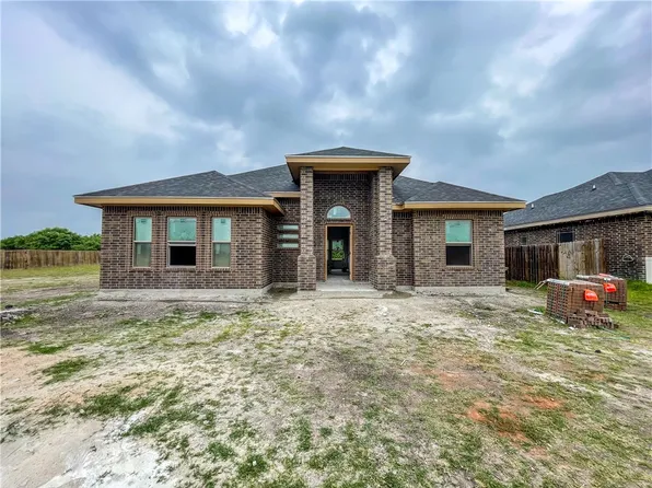 1601 Seabreeze Street, Alice, TX 78332