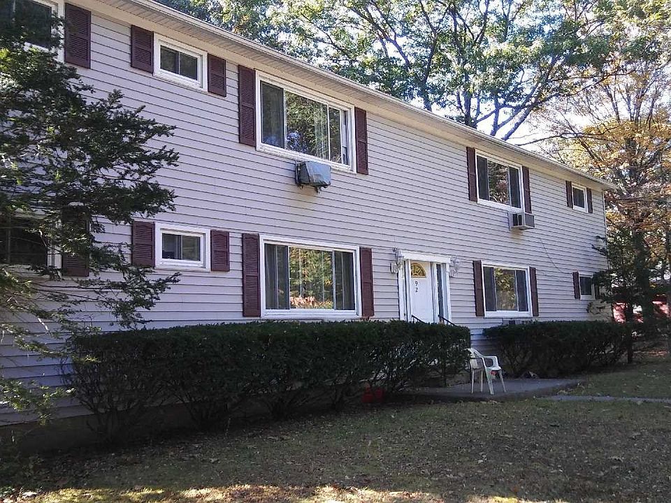 1st image of 92 Pine Ave