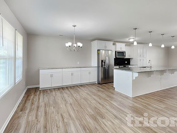 4th image of 1705 Sawtooth Ct